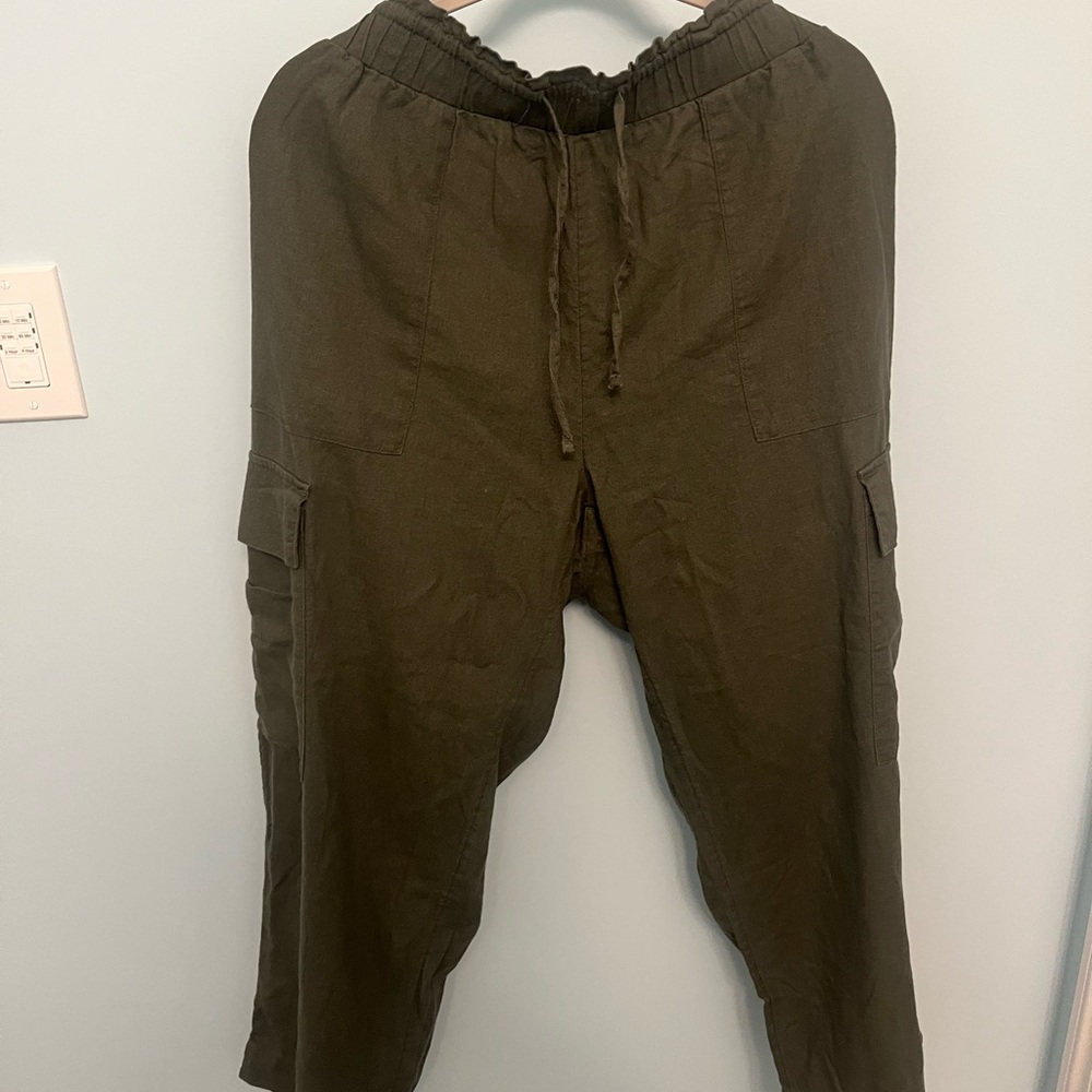 Women’s Time and Tru Olive Cargo Pants XL NWT